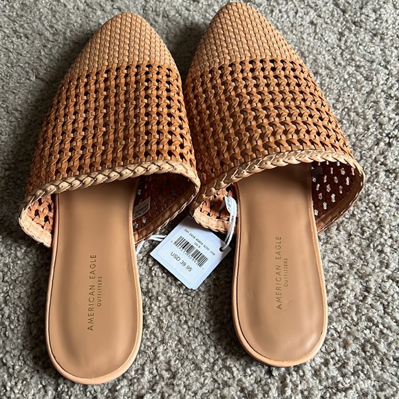 American Eagle Multi Tone Woven Slide Flats - Picture 3 of 3